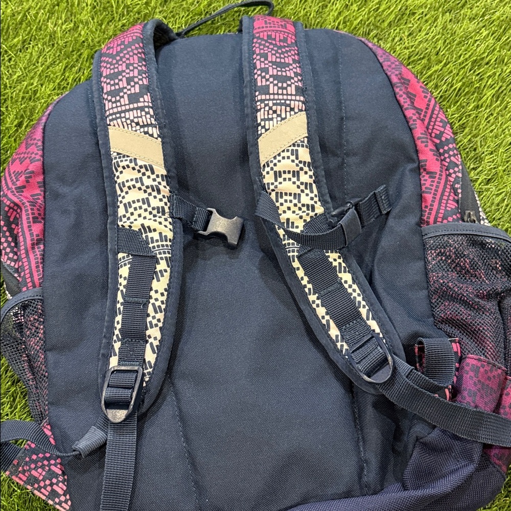 Lands End Backpack - Picture 3 of 6
